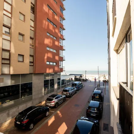 Amuzee With Parking & Lateral Sea View By Interhome Apartmán *